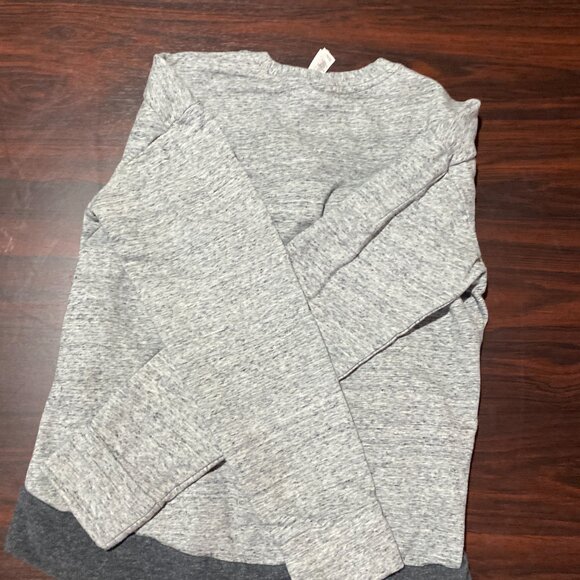 Womans medium Adidas sweater - Picture 3 of 4